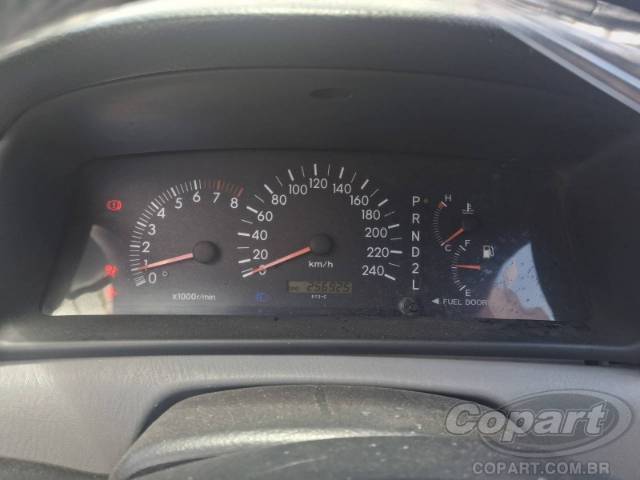 2003 TOYOTA COROLLA 