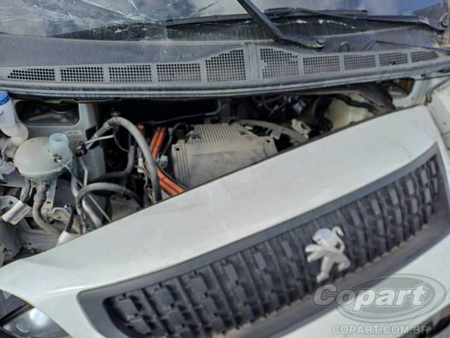 2023 PEUGEOT E-EXPERT 