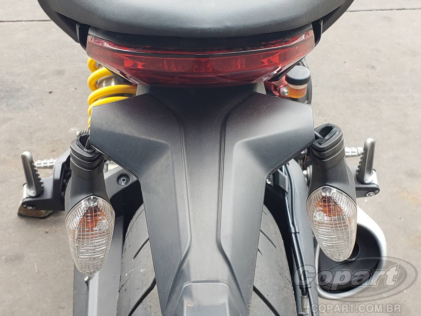 Foto 10 de 13: 2020 DUCATI MONSTER
