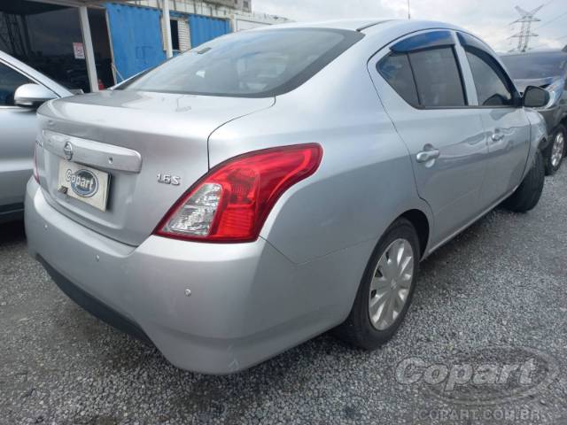 2017 NISSAN VERSA 