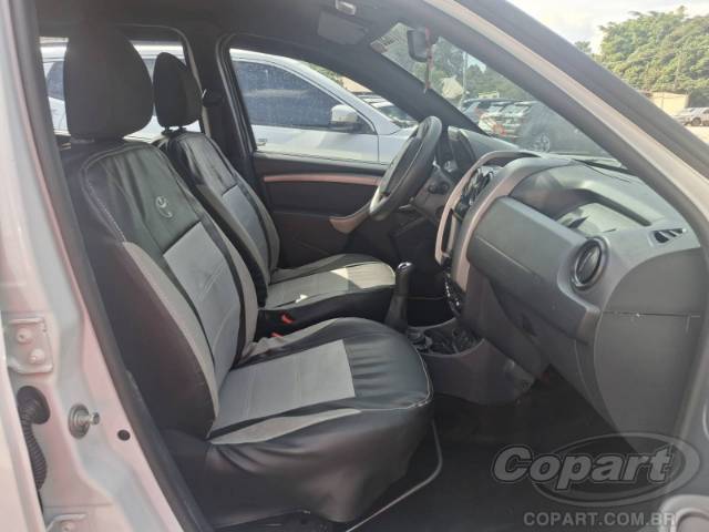 2019 RENAULT DUSTER OROCH 