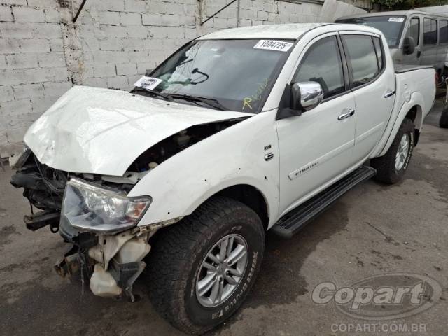2015 MITSUBISHI L200 TRITON 
