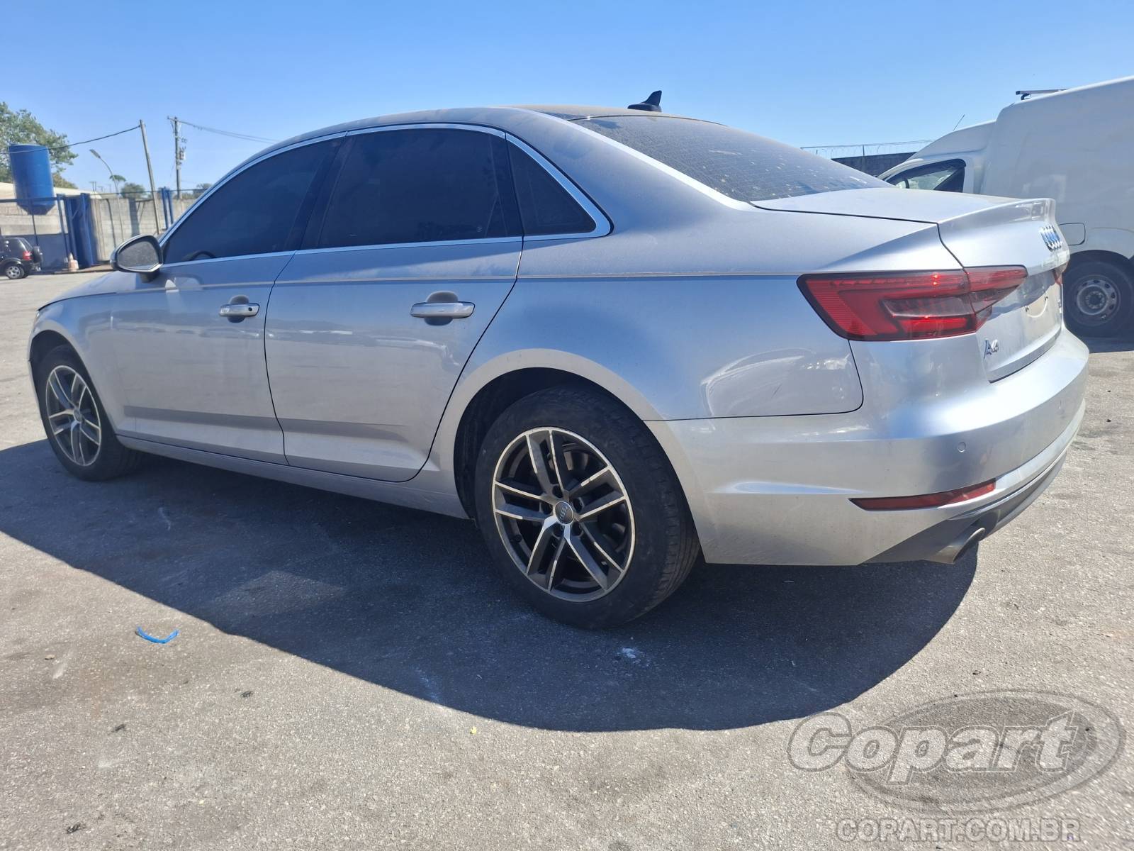 2016 AUDI A4 — foto 3 de 10