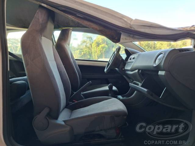 2016 VOLKSWAGEN UP 