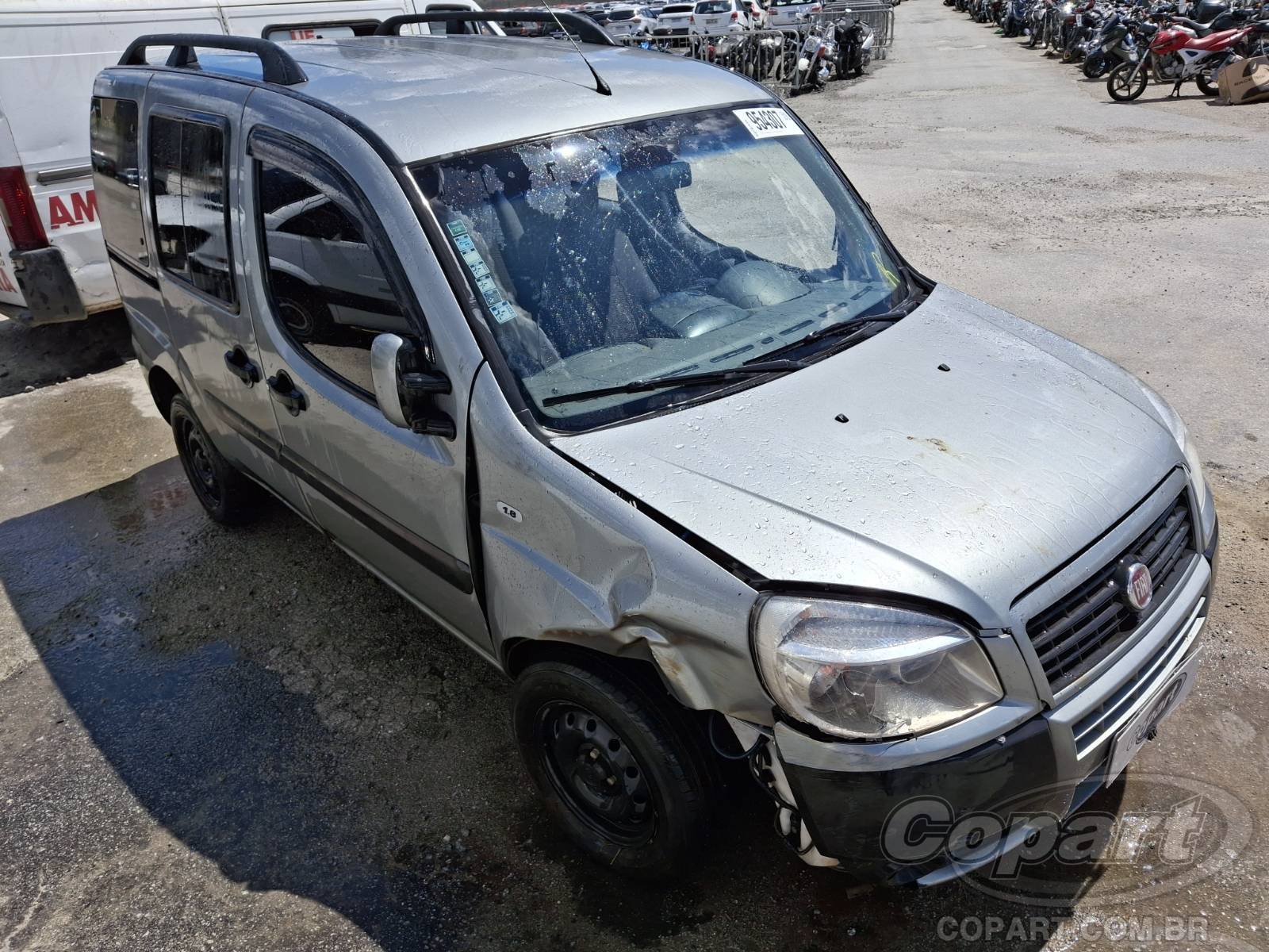 Veículo Fiat Doblo Fiat Doblo Essence 1.8 16V 2014 Colisão Média Monta 2014 em leilão