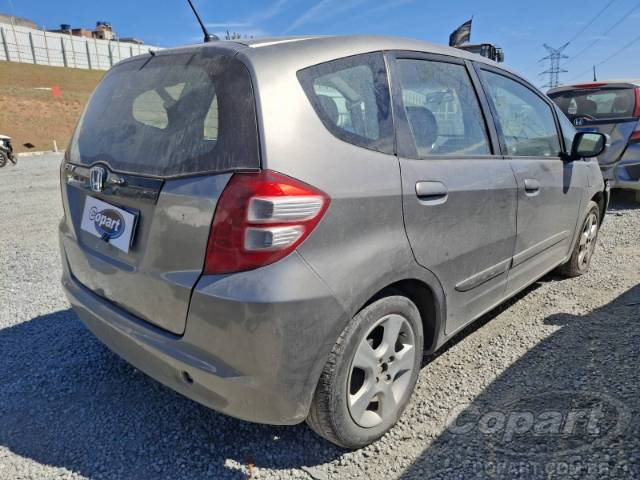 2010 HONDA FIT 