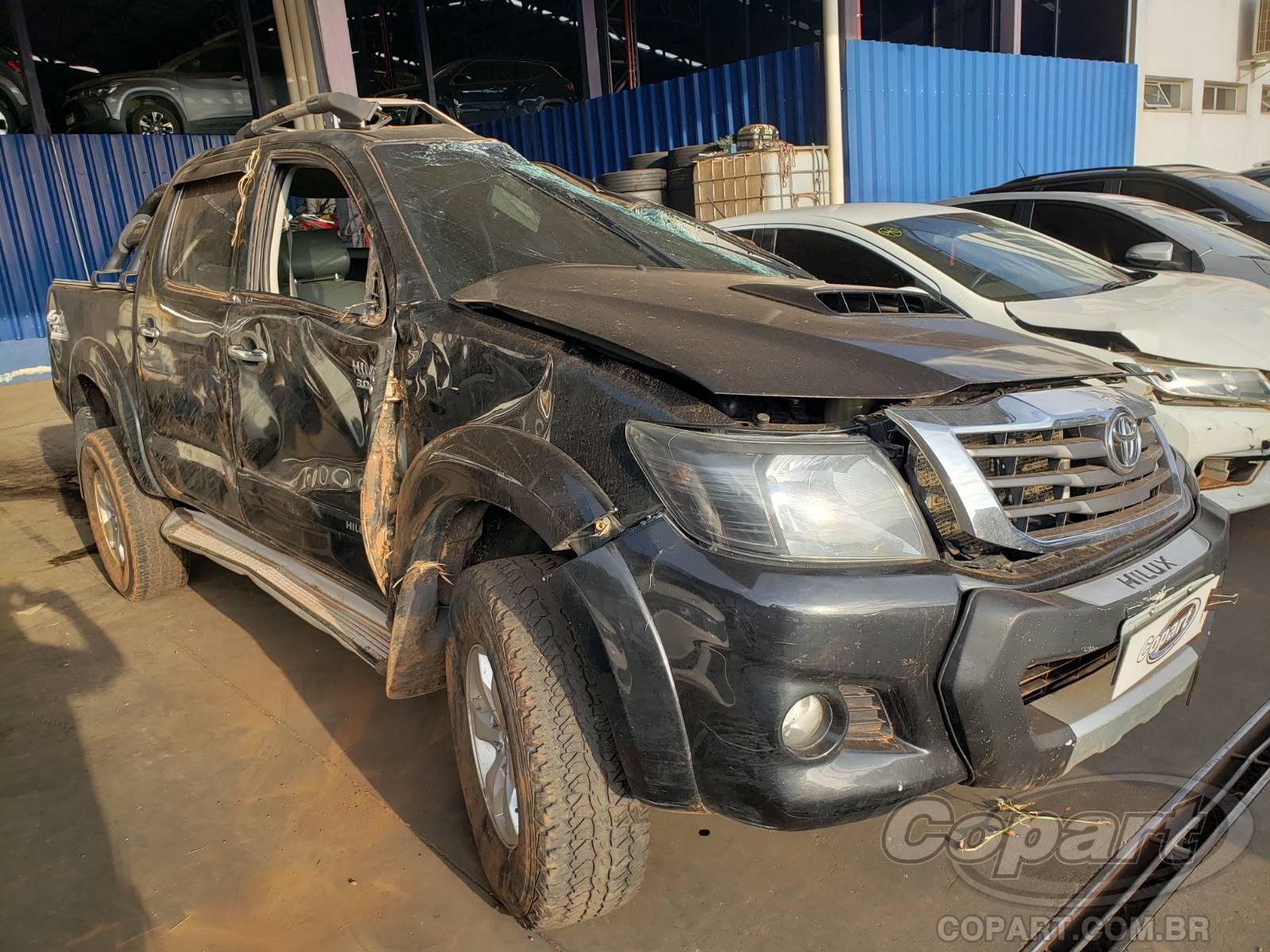 Veículo Toyota Hilux Toyota Hilux CD SRV 3.0 D-4D Turbo 2015 2015 em leilão
