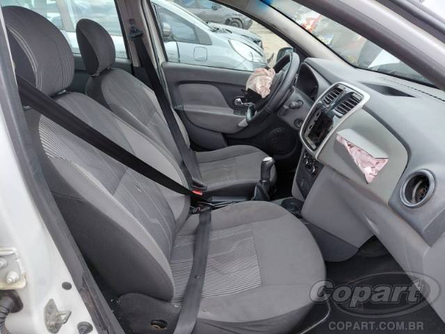 2015 RENAULT LOGAN 