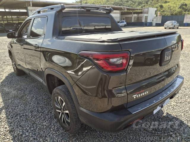 2017 FIAT TORO 