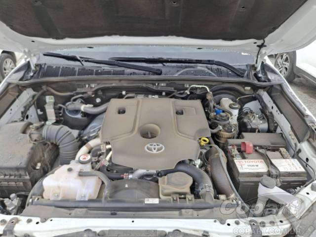 2025 TOYOTA HILUX CD 