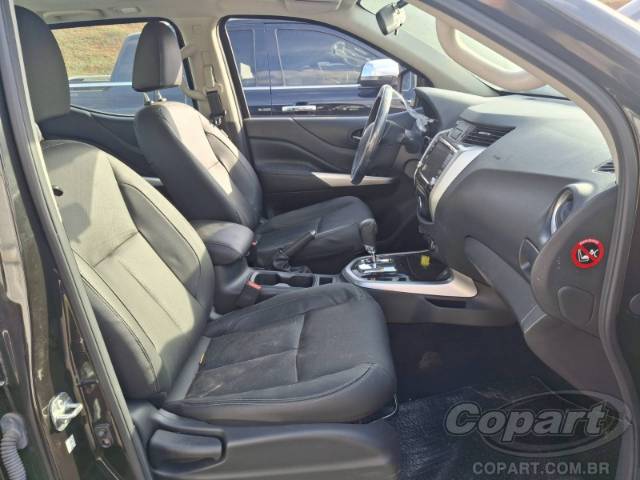 2022 NISSAN FRONTIER CD 