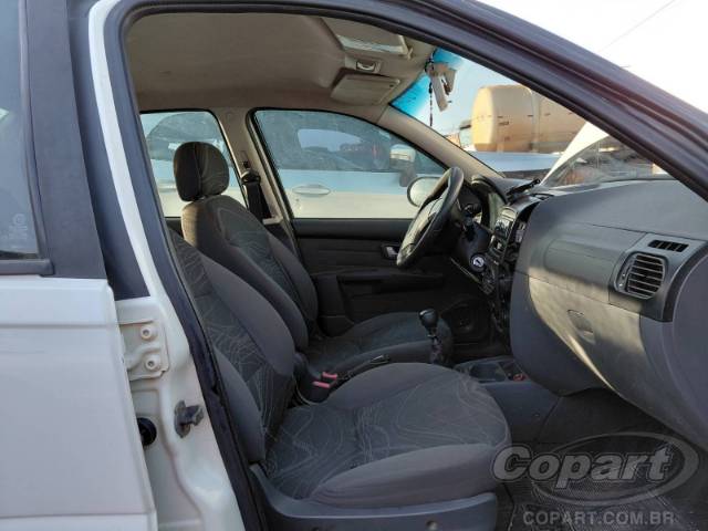 2015 FIAT SIENA 