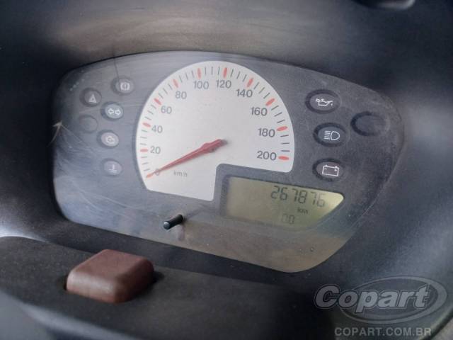 2001 CHEVROLET CELTA 