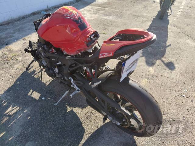 2025 BMW S 1000 