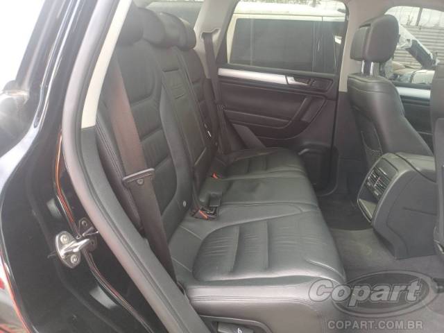 2014 VOLKSWAGEN TOUAREG 