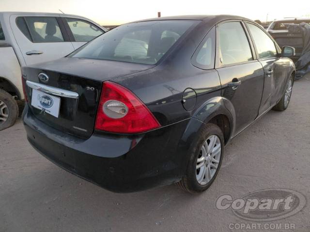 2009 FORD FOCUS SEDAN 