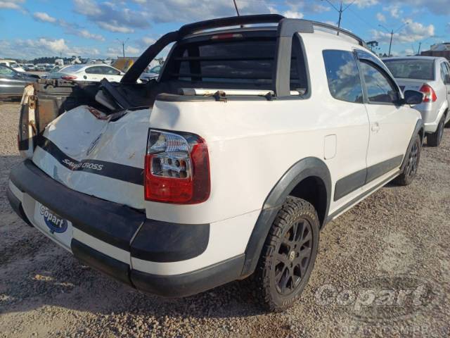 2016 VOLKSWAGEN SAVEIRO CD 