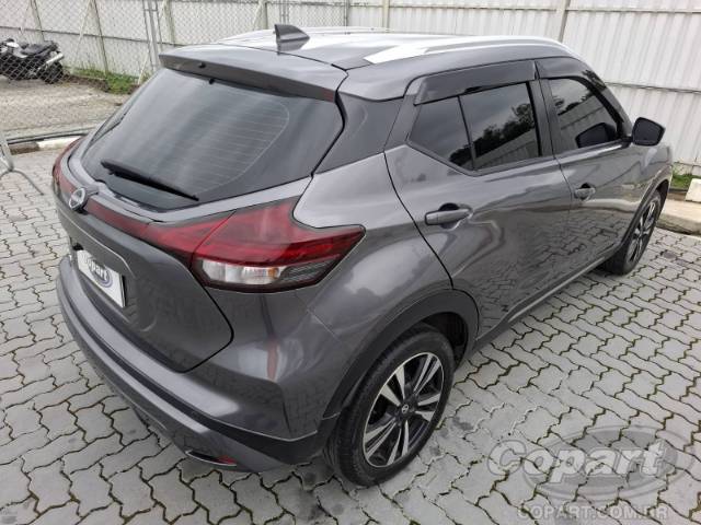 2024 NISSAN KICKS 