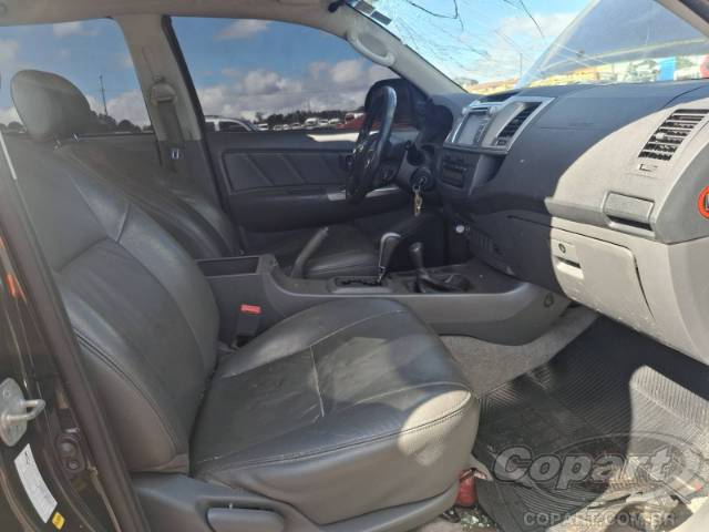 2012 TOYOTA HILUX CD 