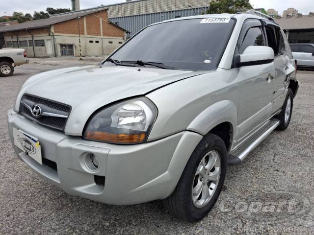 2011 HYUNDAI TUCSON 