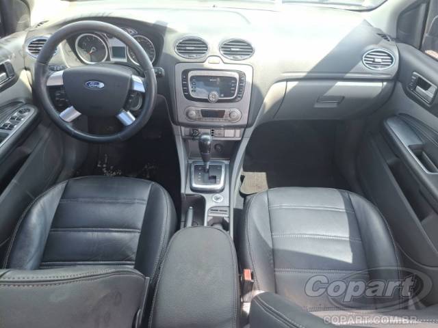2009 FORD FOCUS SEDAN 