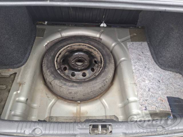 2009 FORD FIESTA SEDAN 