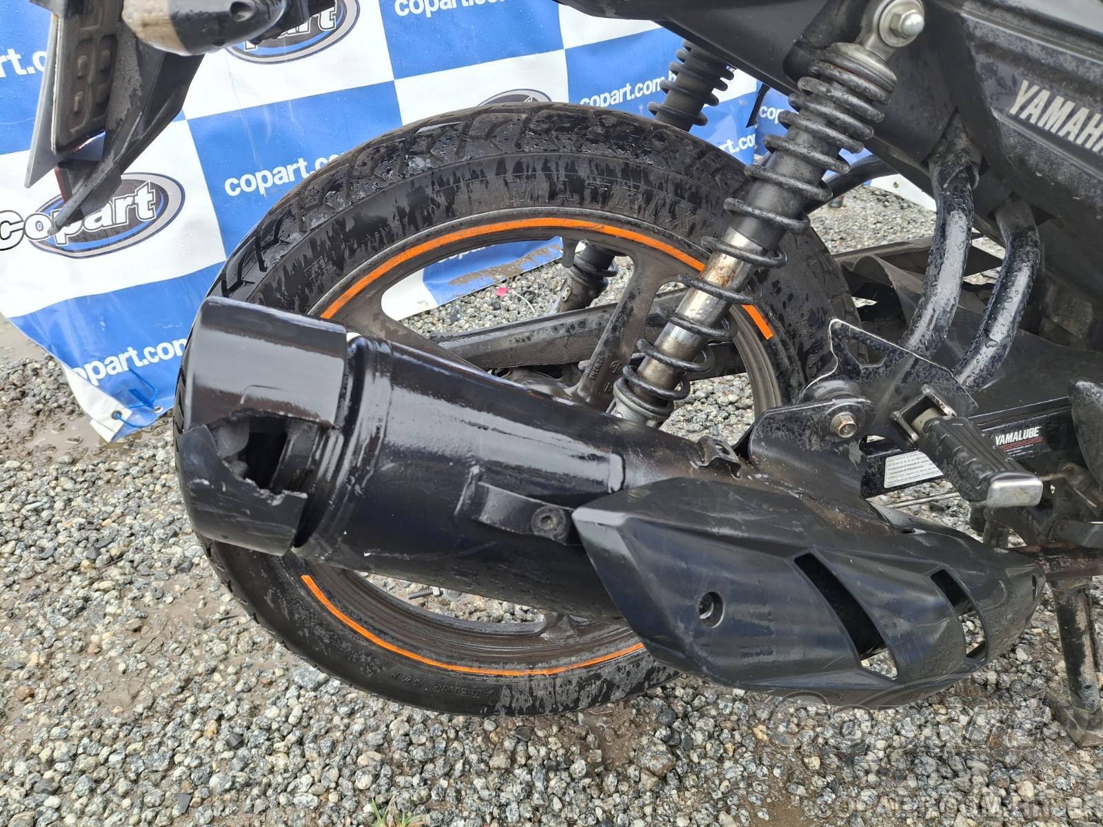 Foto 7 de 10: 2015 YAMAHA FAZER