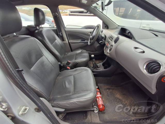 2013 TOYOTA ETIOS SEDA 