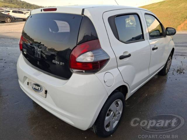 2017 FIAT MOBI 
