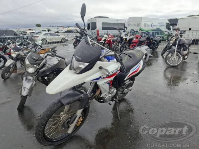 2017 HONDA XRE 300 