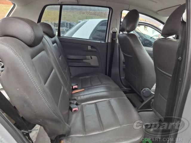2010 VOLKSWAGEN FOX 