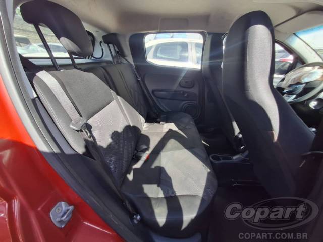 2017 FIAT MOBI 