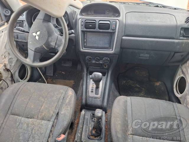 2013 MITSUBISHI PAJERO TR4 