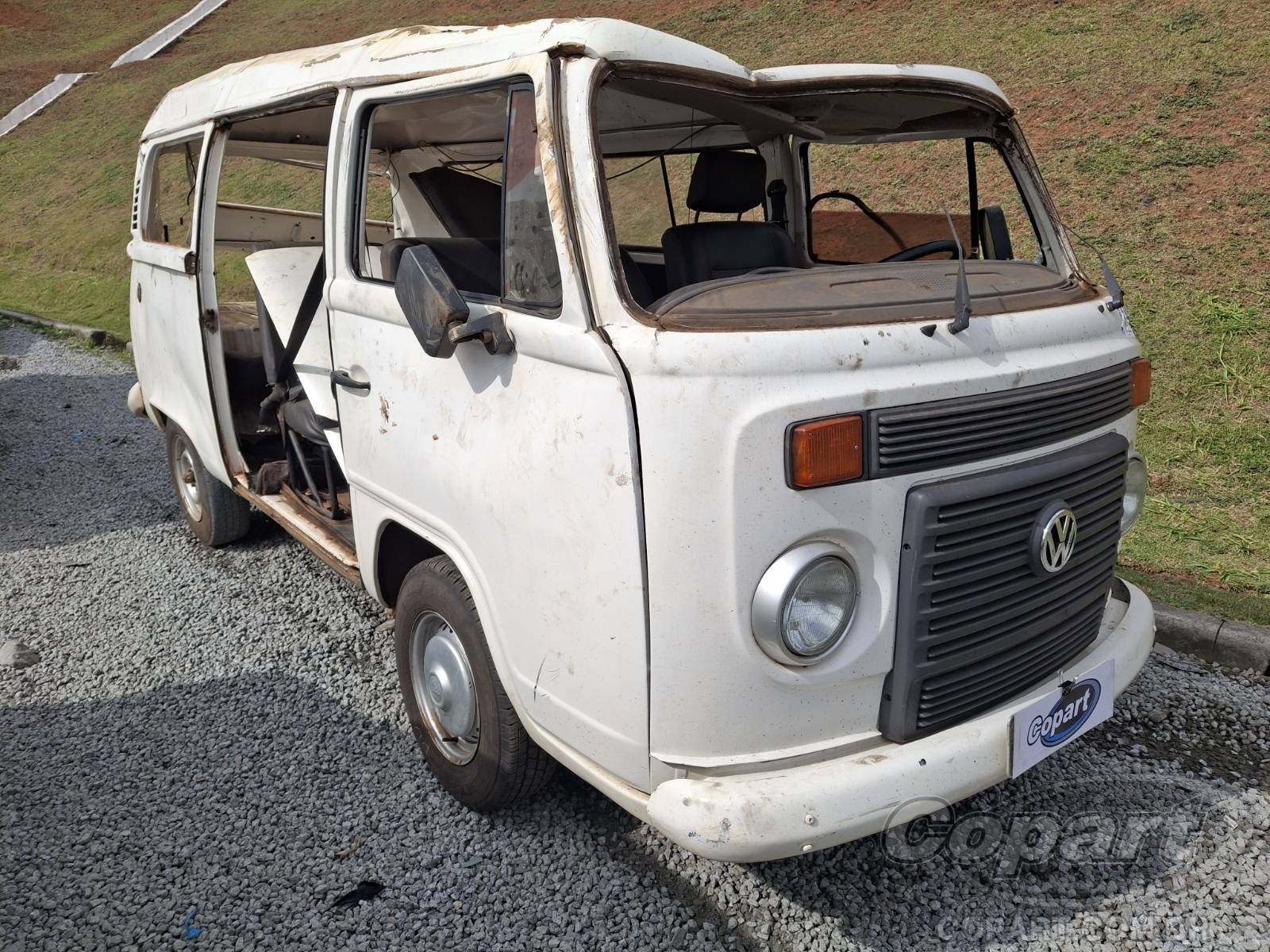 2012 VOLKSWAGEN KOMBI