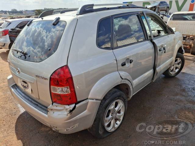 2011 HYUNDAI TUCSON 