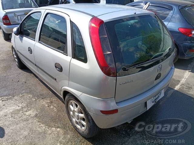 2004 CHEVROLET CORSA 