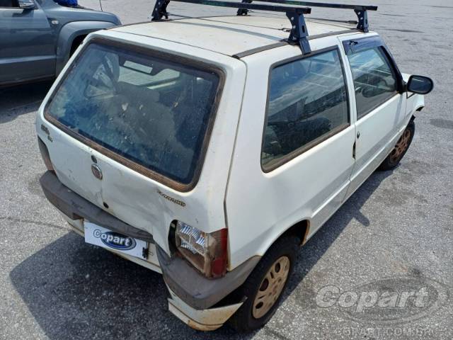 2013 FIAT UNO 