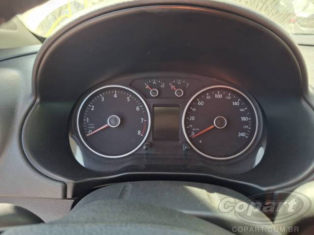 2014 VOLKSWAGEN VOYAGE 