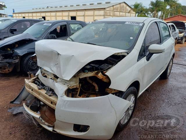 2011 FIAT PUNTO 