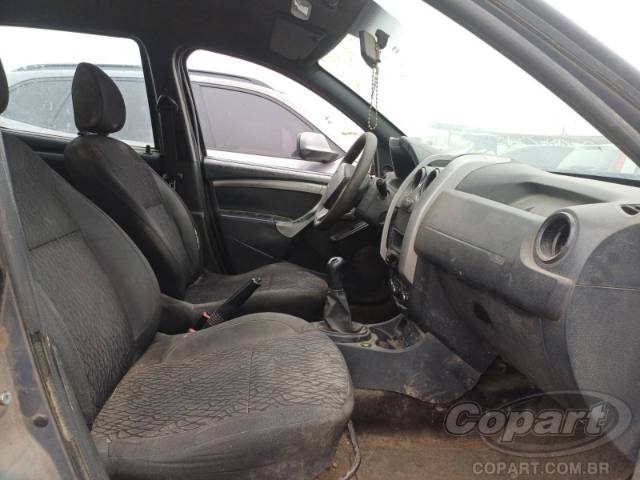 2019 RENAULT DUSTER OROCH 