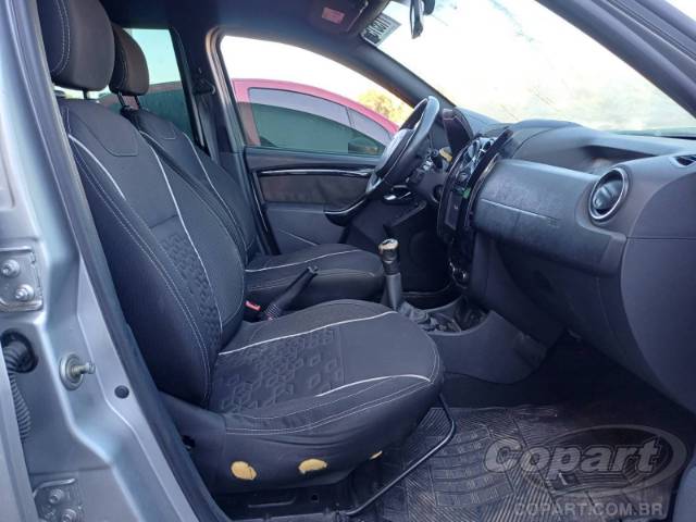 2017 RENAULT DUSTER OROCH 