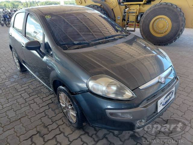 2013 FIAT PUNTO 