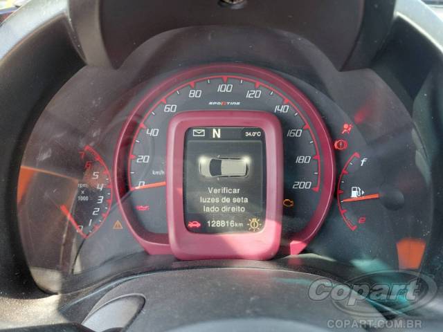 2015 FIAT UNO 