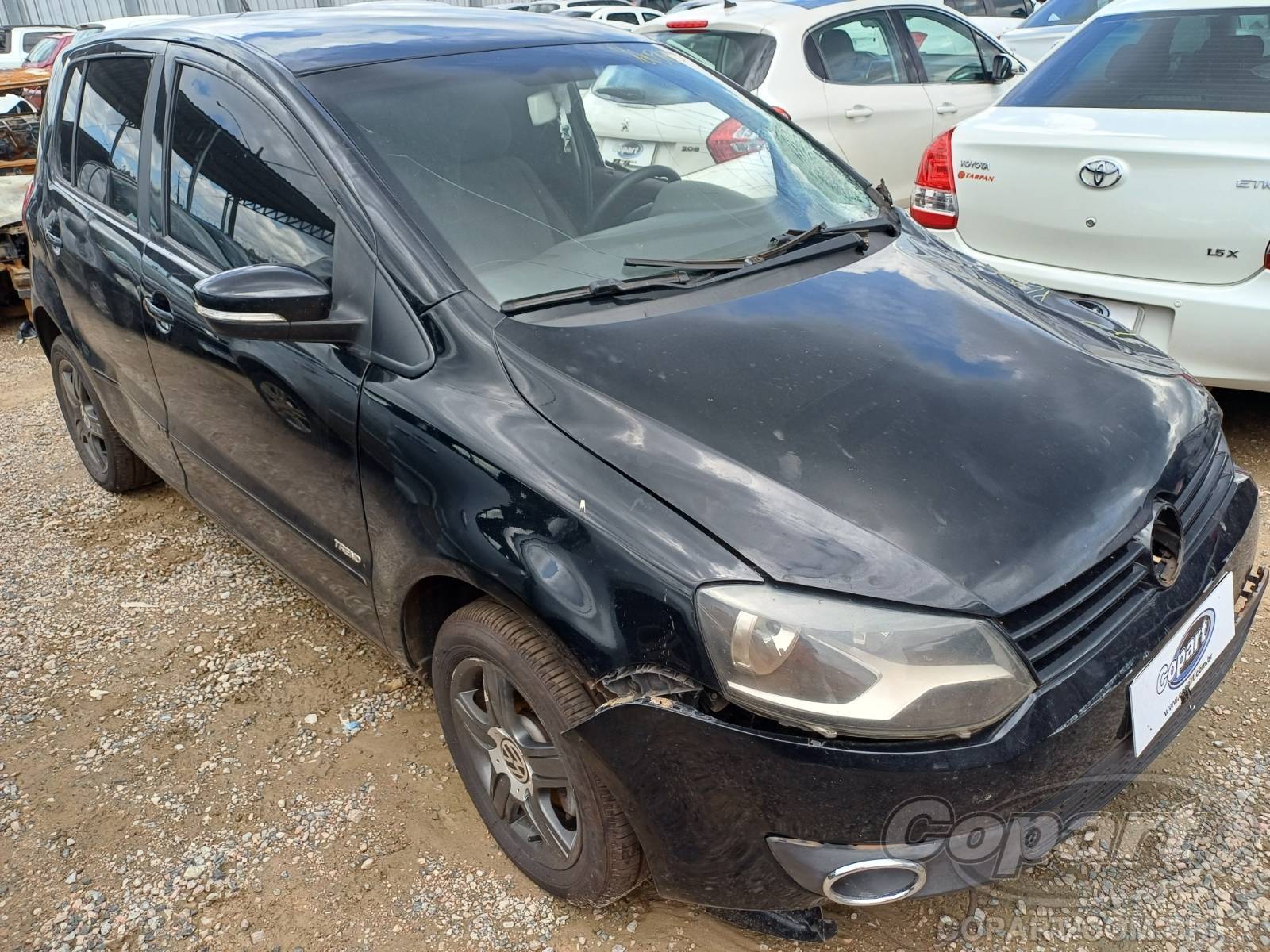 Volkswagen Fox 1.6 Total Flex 2014 Colisão Média Monta