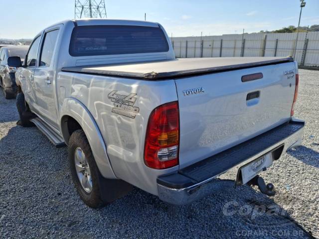 2010 TOYOTA HILUX CD 