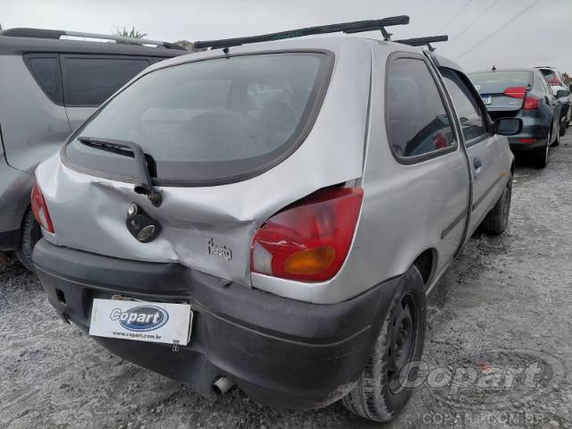2002 FORD FIESTA 