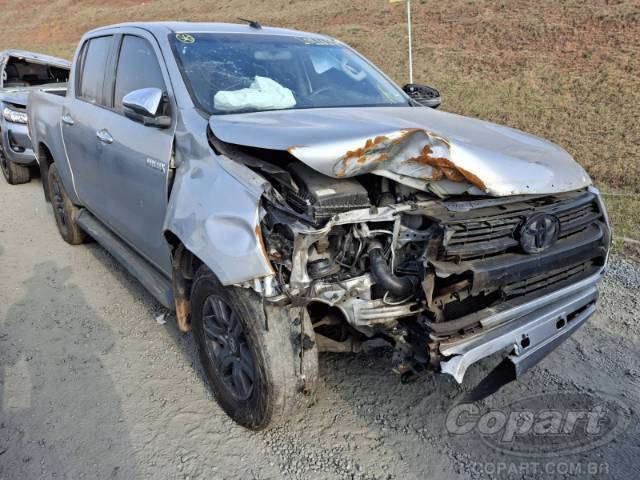 2022 TOYOTA HILUX CD 