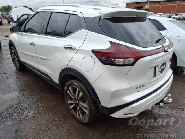 2022 NISSAN KICKS 