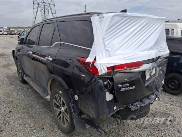 2017 TOYOTA HILUX SW4 