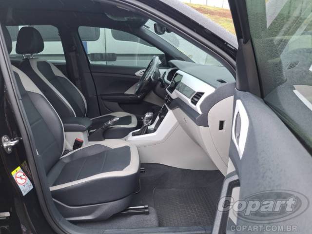 2021 VOLKSWAGEN T-CROSS 